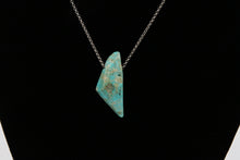 Load image into Gallery viewer, Up close of the front of the stone
