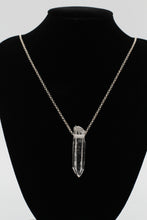 Load image into Gallery viewer, Drilled Quartz Crystal Necklace from Fisher Mountain - Q002
